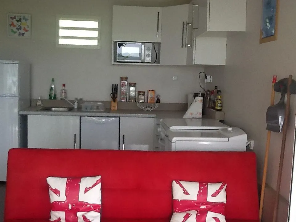 Bungalow Le Manikou Le Robert Holiday home